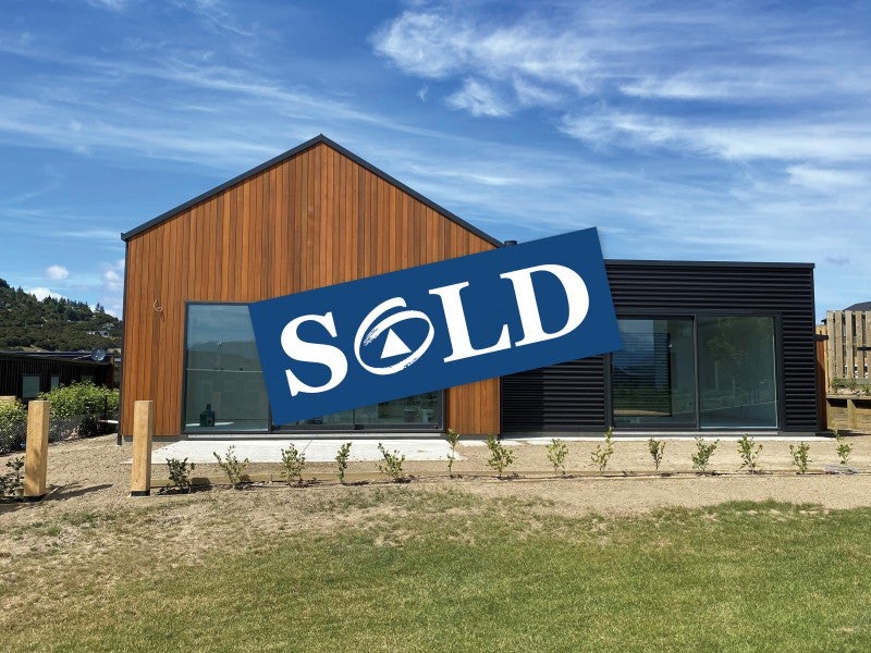 3 Maryburn Lane, Wanaka - Carousel 1