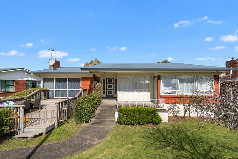 14 Lamont Street, Chartwell, Hamilton - Carousel 1