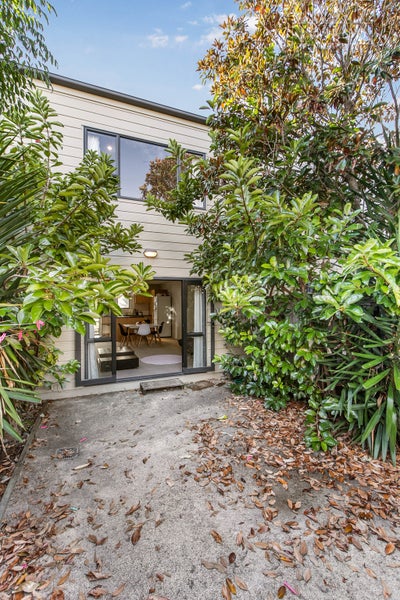 5I Dryden Place, Mount Wellington, Auckland - Carousel 1