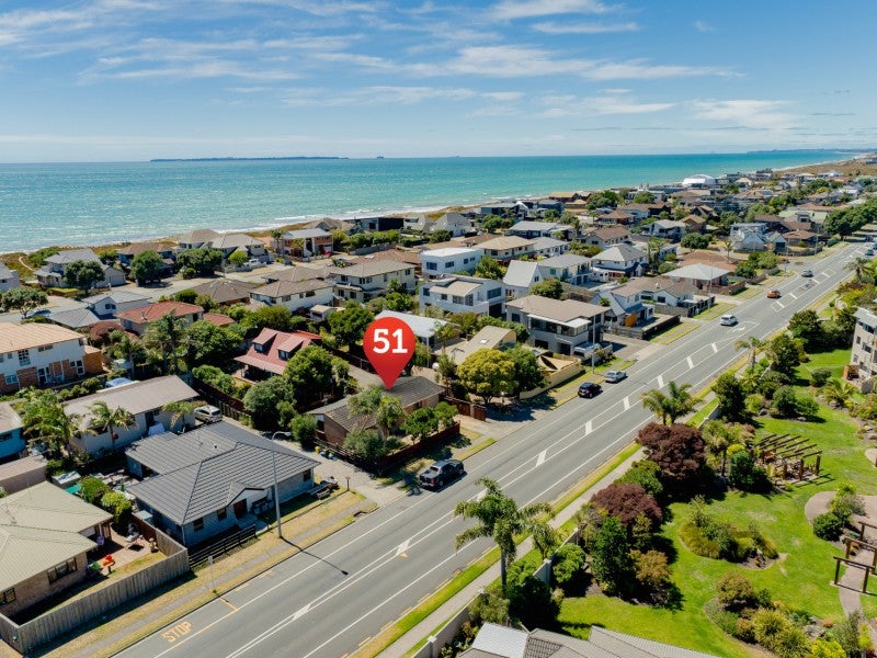 51 Maranui Street, Mount Maunganui, Mount Maunganui - Carousel 1
