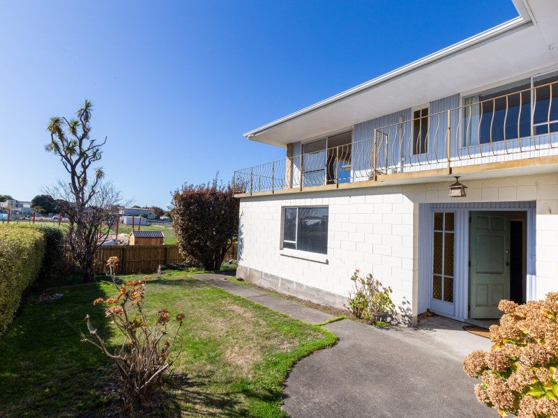 21 Main Road, Redcliffs, Christchurch - Carousel 2