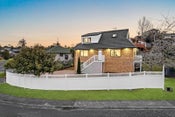 46 Vintage Drive, Henderson, Waitakere City, Auckland