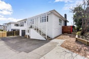 692 East Coast Road, Pinehill, North Shore City, Auckland