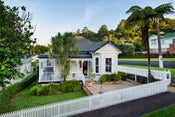 8 Summit Drive, Mount Albert, Auckland City, Auckland