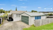 18A Sylvan crescent, Te Atatu South, Waitakere City, Auckland