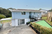 2/130 Spinella Drive, Bayview, North Shore City, Auckland