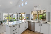 1/16 Sailfish Drive, West Harbour, Waitakere City, Auckland