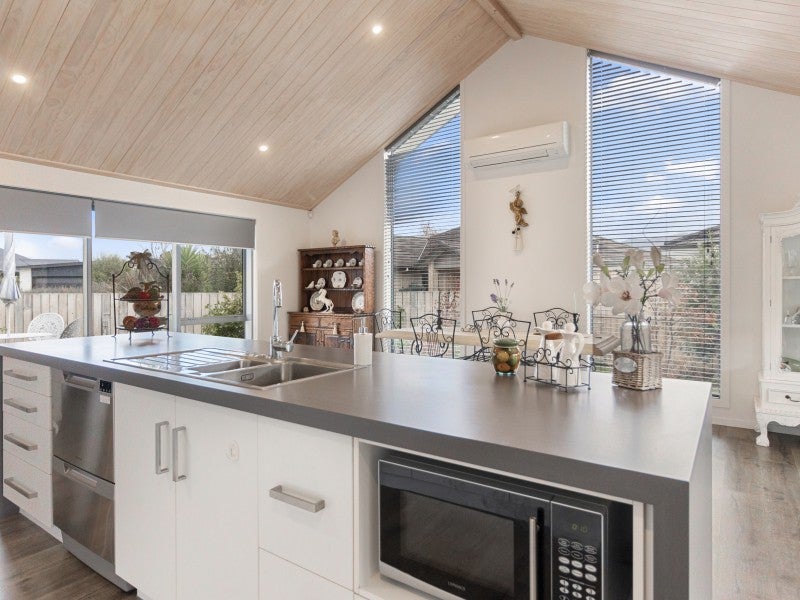 16 Riverside Place, Katikati, Katikati - Carousel 2