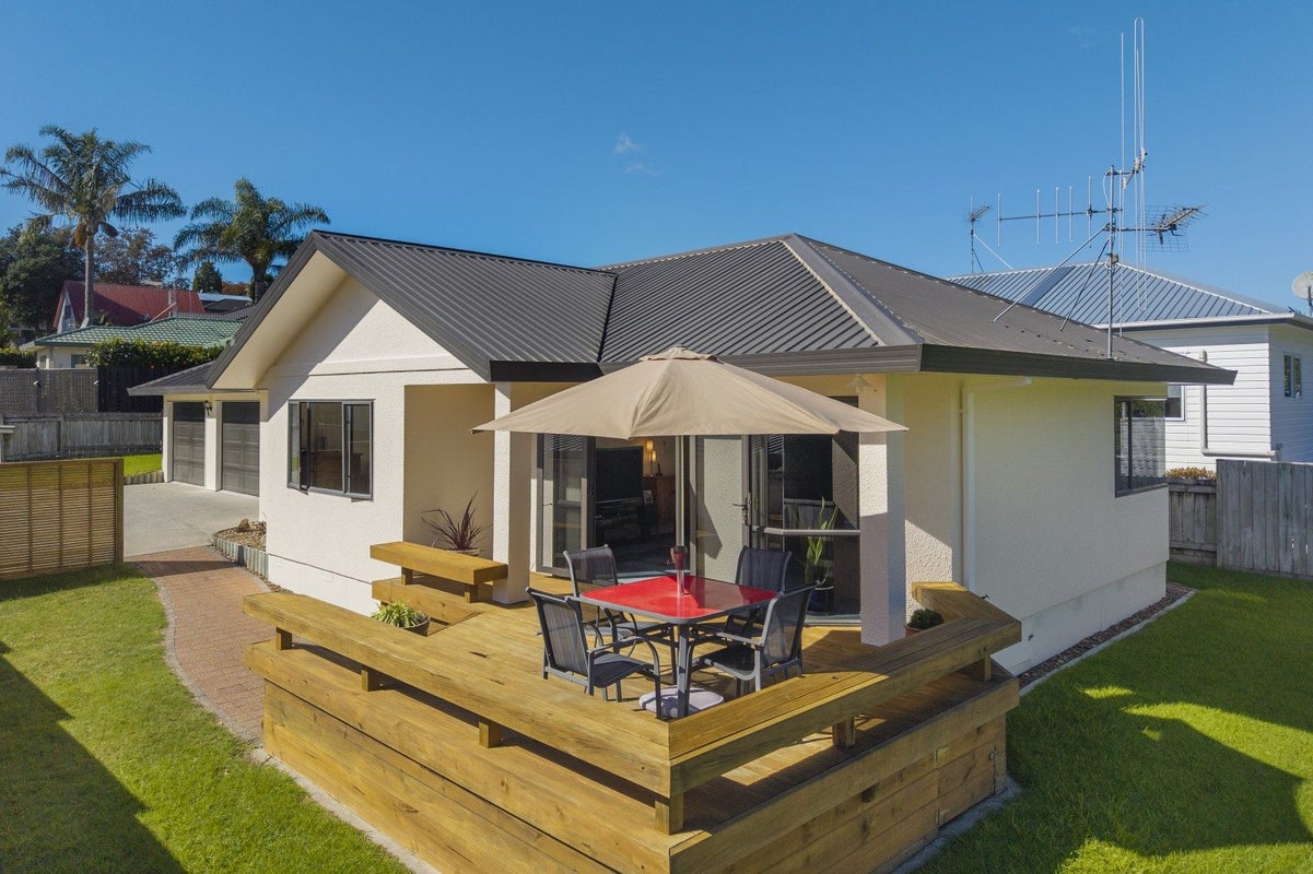 12 Smylie Close, Ohauiti, Tauranga - Carousel 1