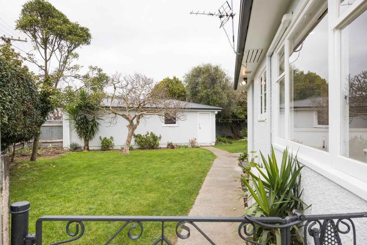 11 Churchill Avenue, Feilding, Feilding - Carousel 33