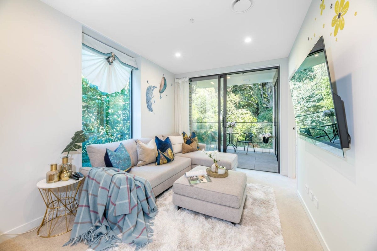 215/14 Edgerley Avenue, Newmarket, Auckland - Carousel 1