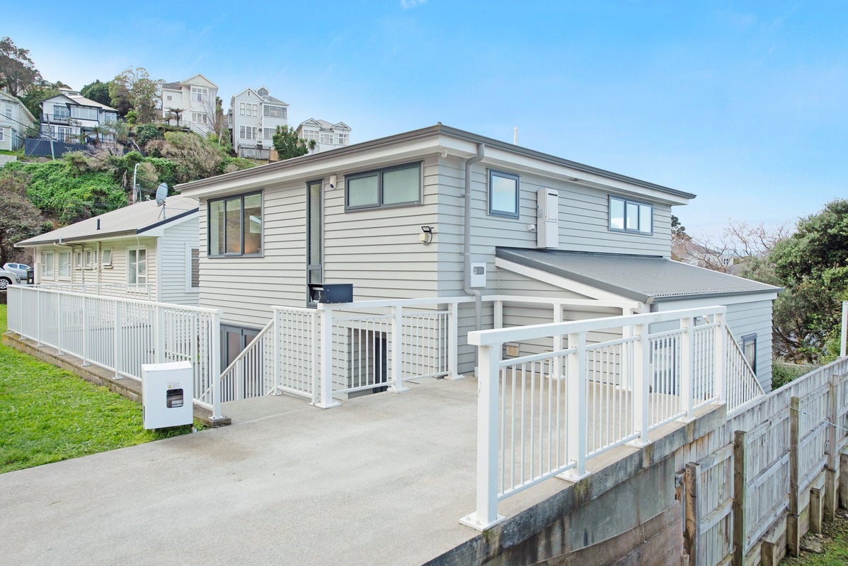 3 Hinau Road, Hataitai, Wellington - Carousel 1