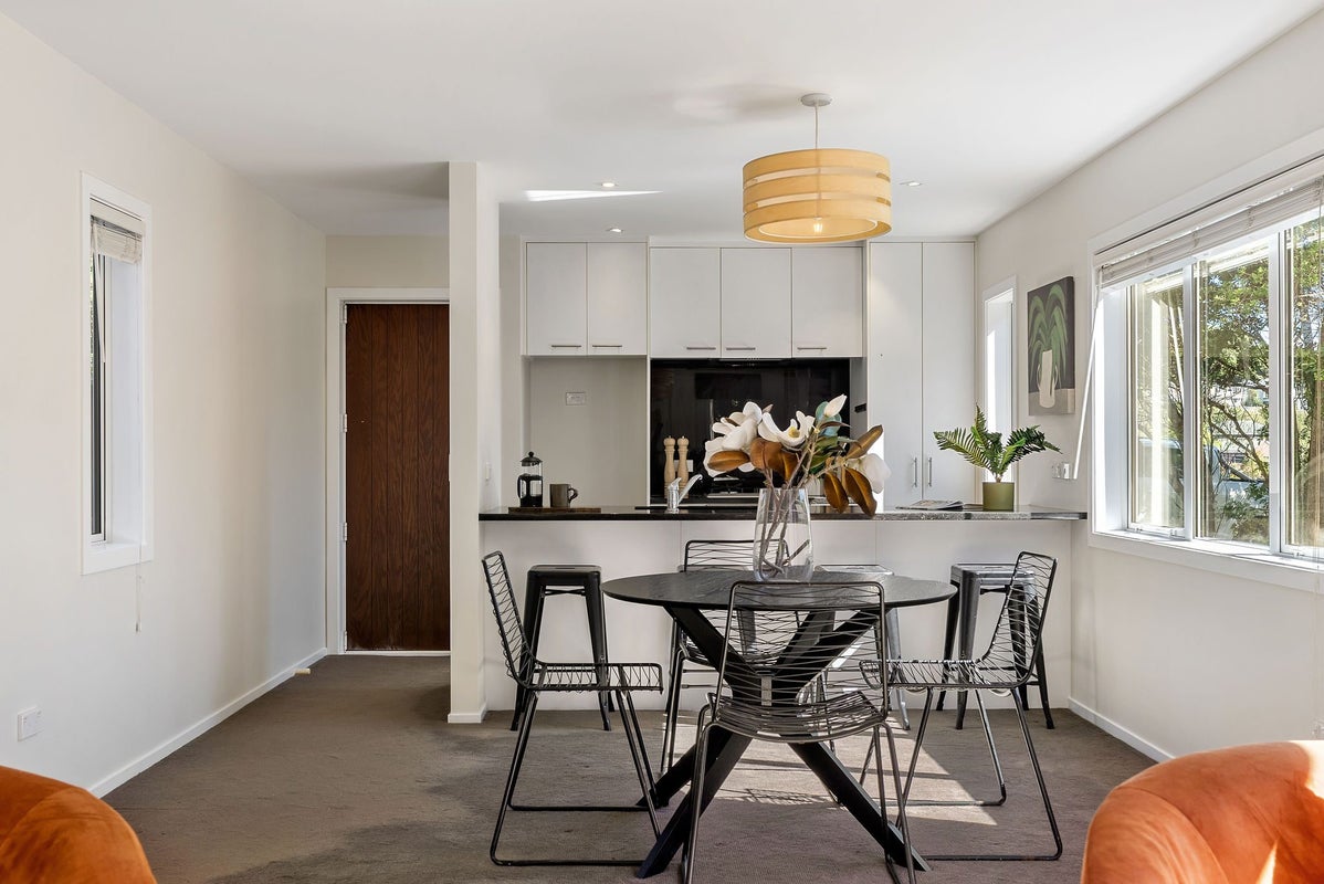 51A Calcutta Street, Khandallah, Wellington - Carousel 2