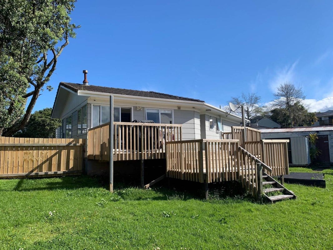 5 Gilshennan Valley, Red Beach, Red Beach - Carousel 17