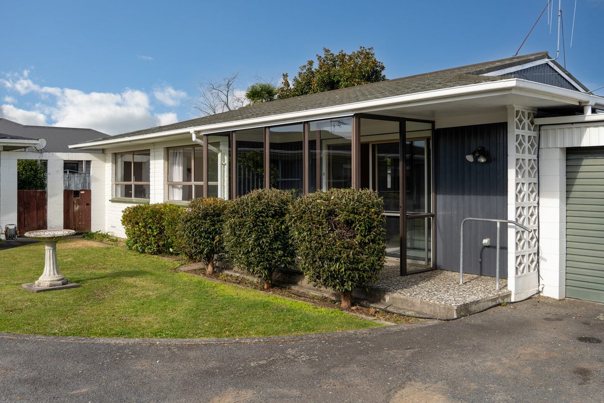 32C Campbell Street, Leamington, Leamington - Carousel 1