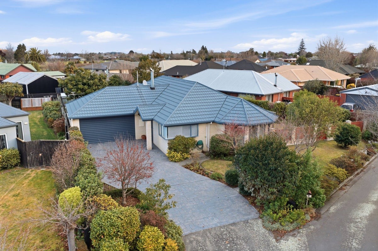 Property Valuation for 8 Carmana Gardens, Rangiora, Rangiora | Trade Me ...