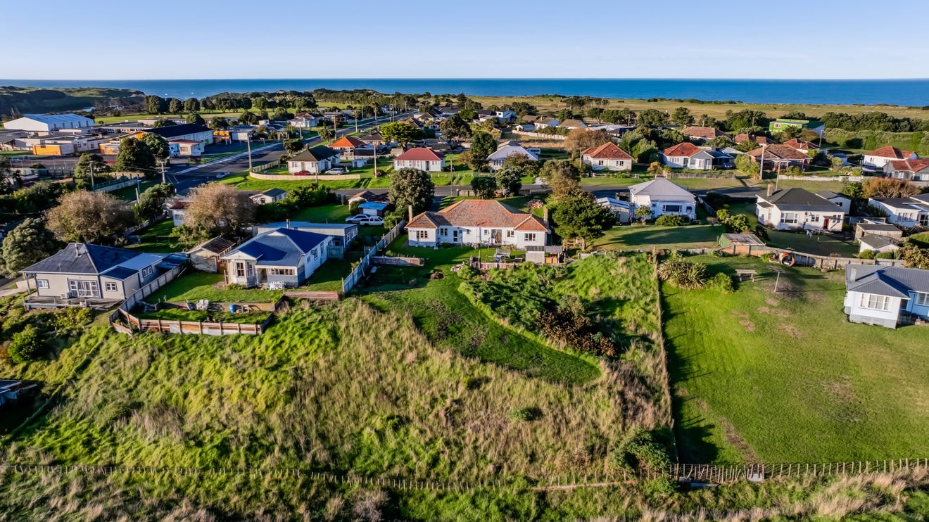 7 Suffolk Street, Patea - Carousel 2