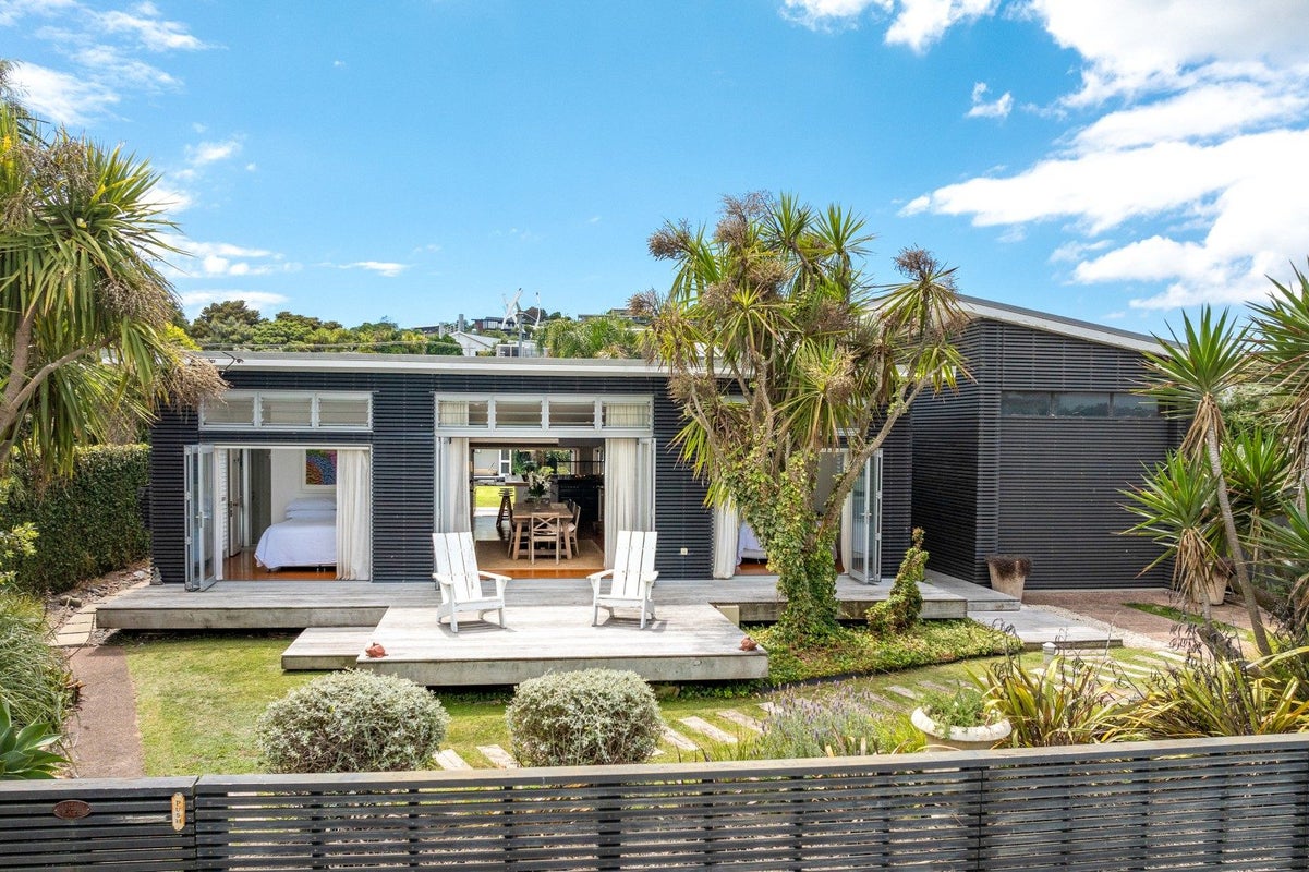 90 The Esplanade, Surfdale, Waiheke Island - Carousel 24