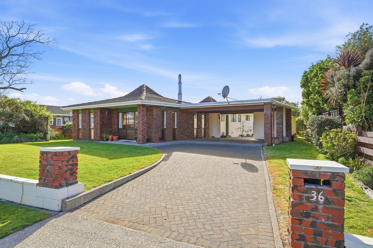 36 Somerset Road, Springvale, Whanganui - Carousel 1