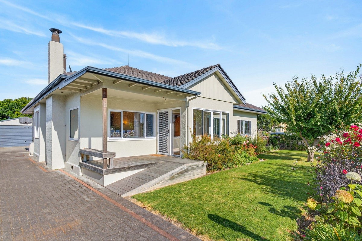 1111 Haig Street, Parkvale, Hastings - Carousel 1