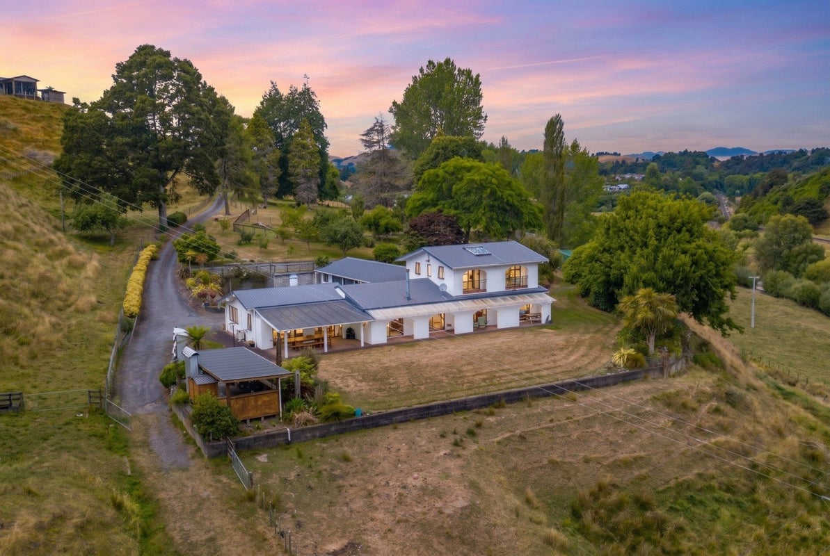 32 Ruapehu Crescent, Taumarunui, Taumarunui - Carousel 1