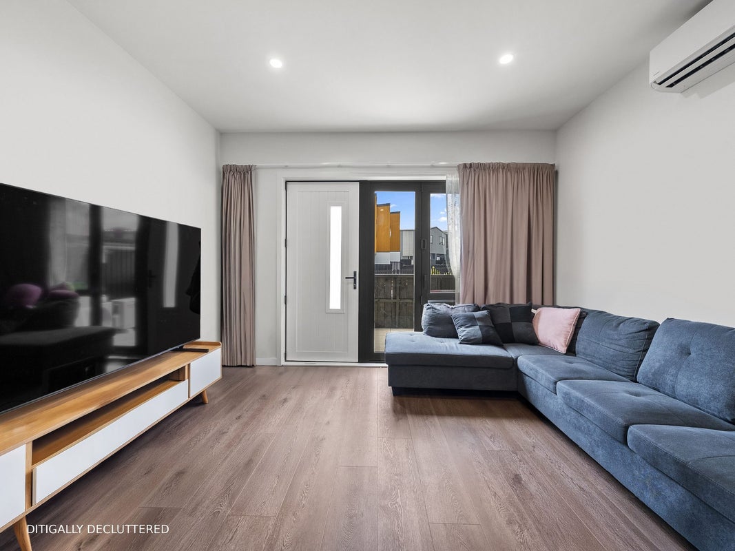 18 Bugle Road, Totara Park, Auckland - Carousel 2
