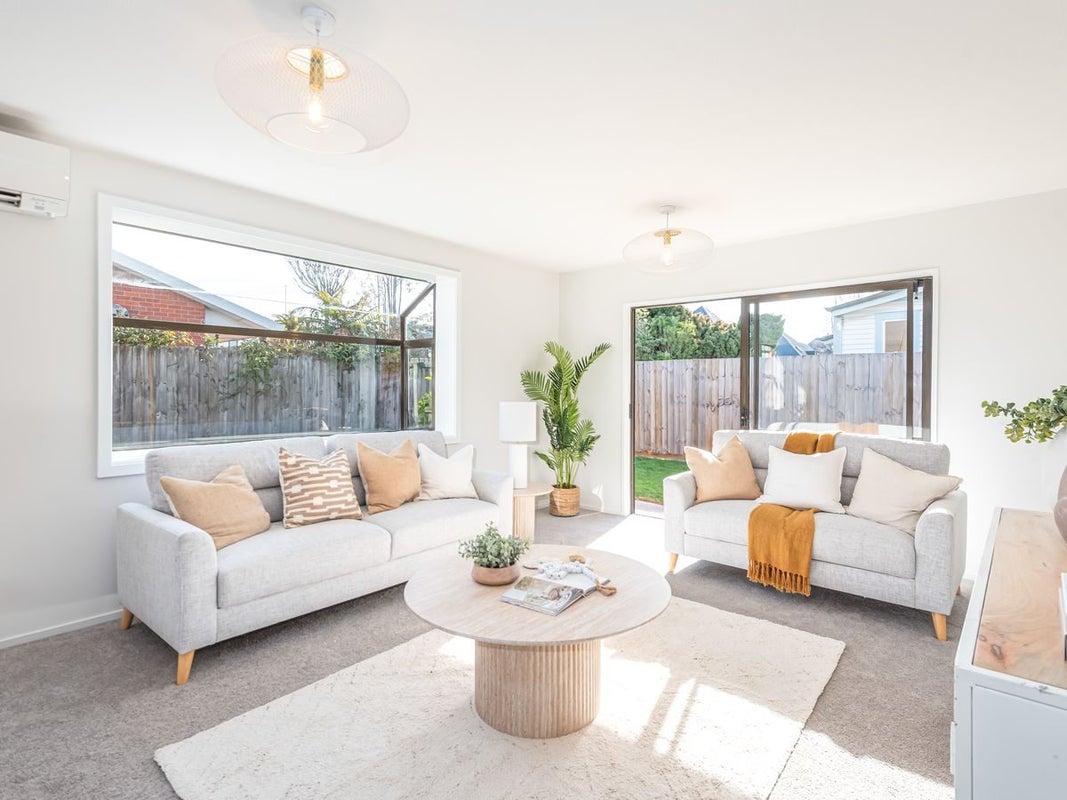 2/61 Caledonian Road, St Albans, Christchurch - Carousel 2