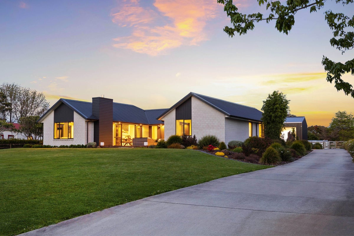 90D Victoria Avenue, Waiuku, Waiuku - Carousel 1