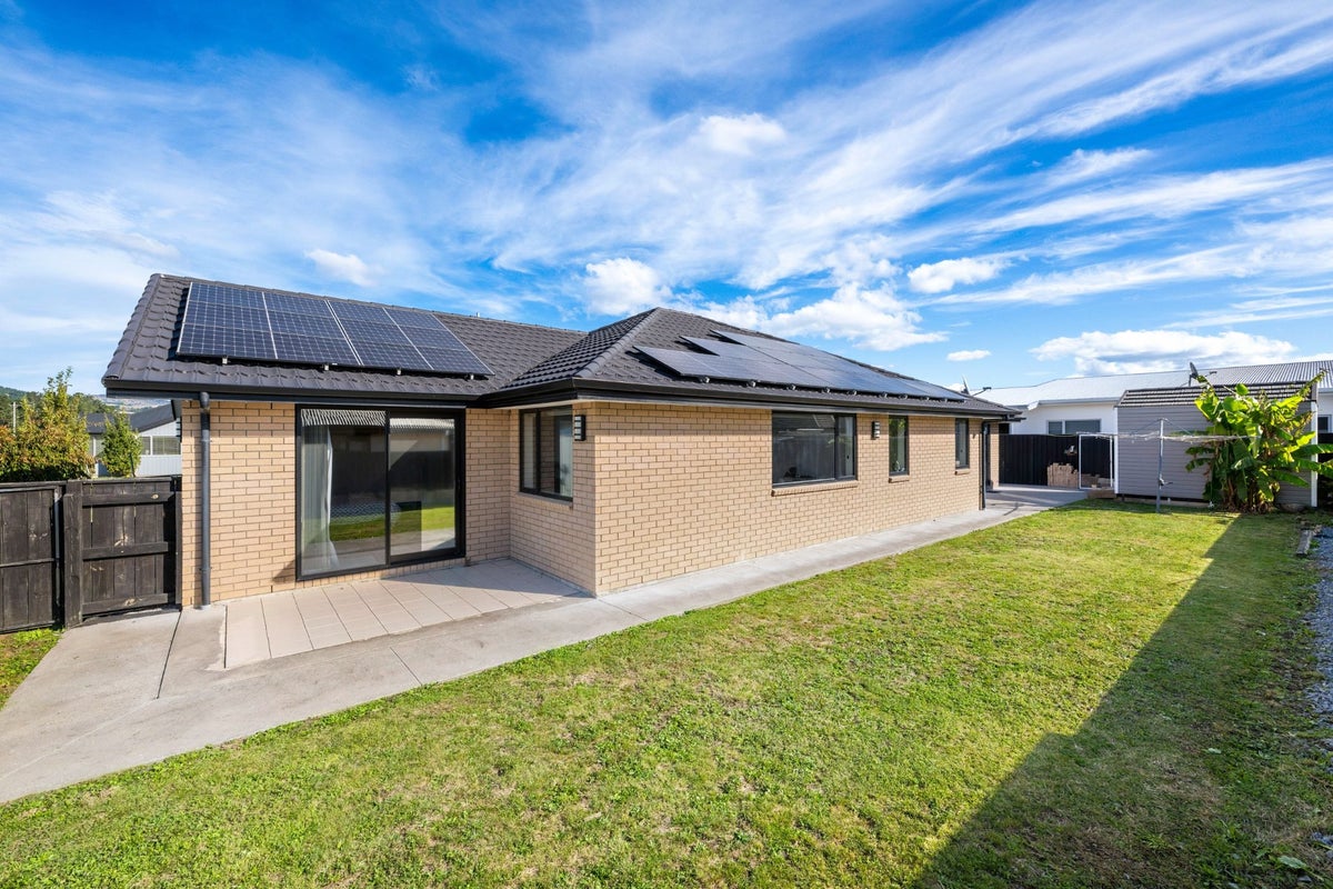 16 Spitfire Drive, Burleigh, Blenheim - Carousel 2