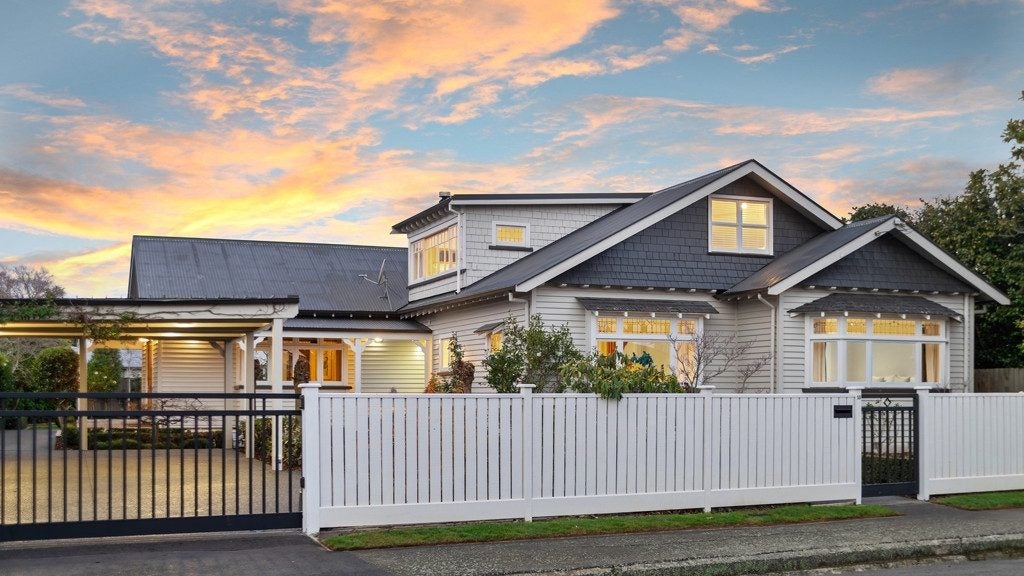 18 Searells Road, Strowan, Christchurch - Carousel 1