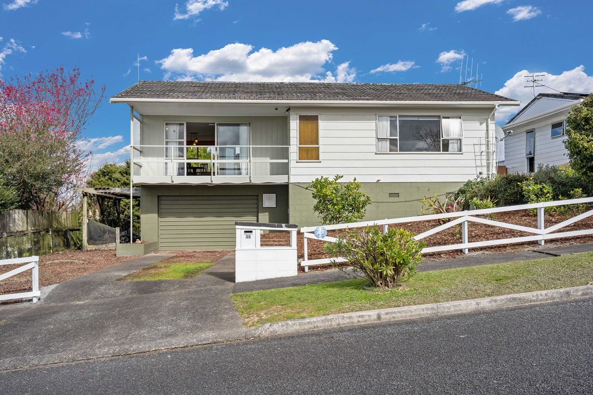 35 Isola Street, Raumanga, Whangarei - Carousel 1