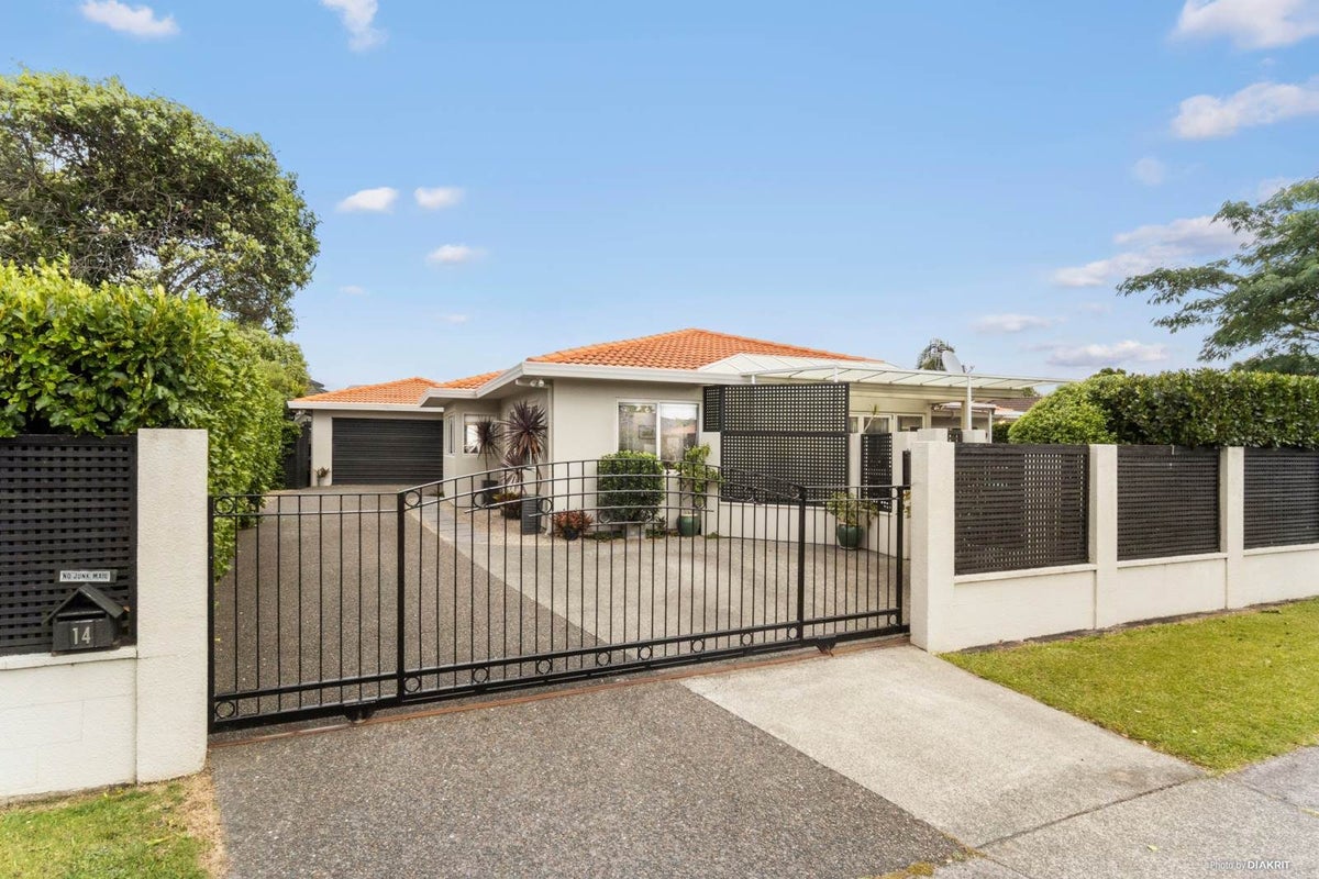 Property Valuation for 14 Suncrest Drive, West Harbour, Auckland ...