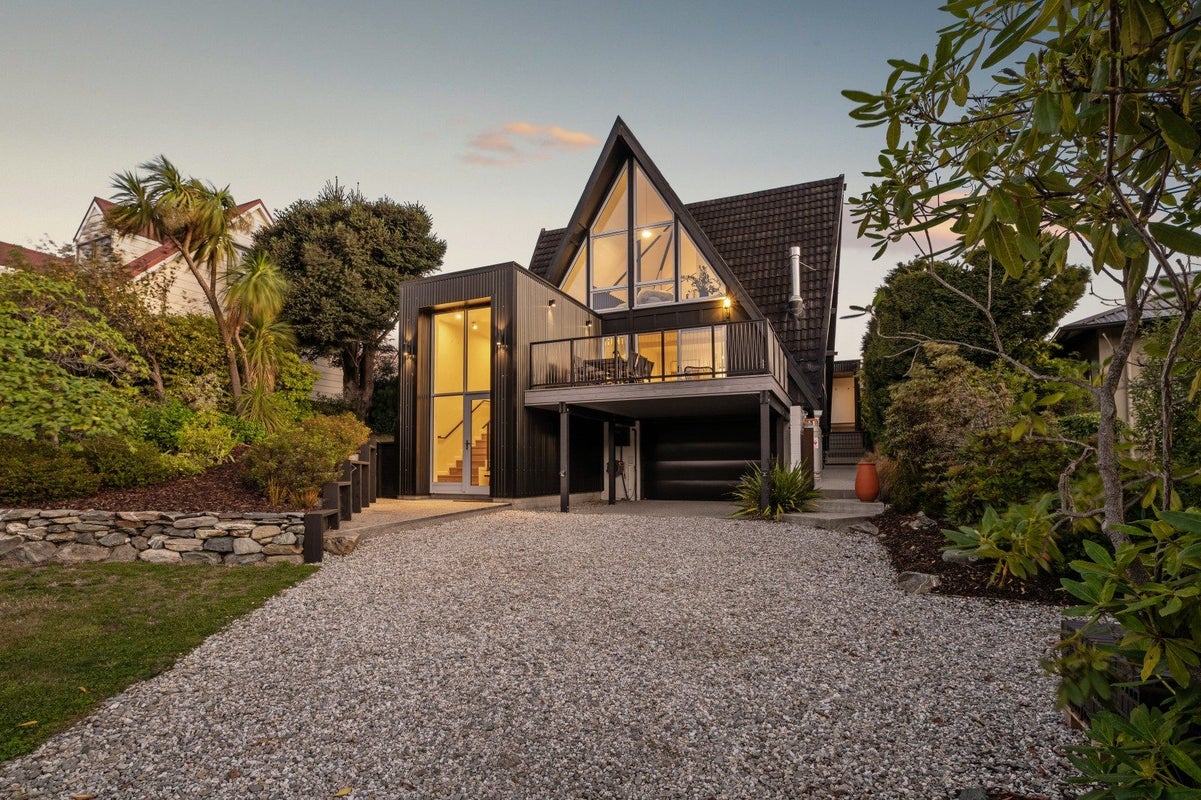 696 Peninsula Road, Kelvin Heights, Queenstown - Carousel 2