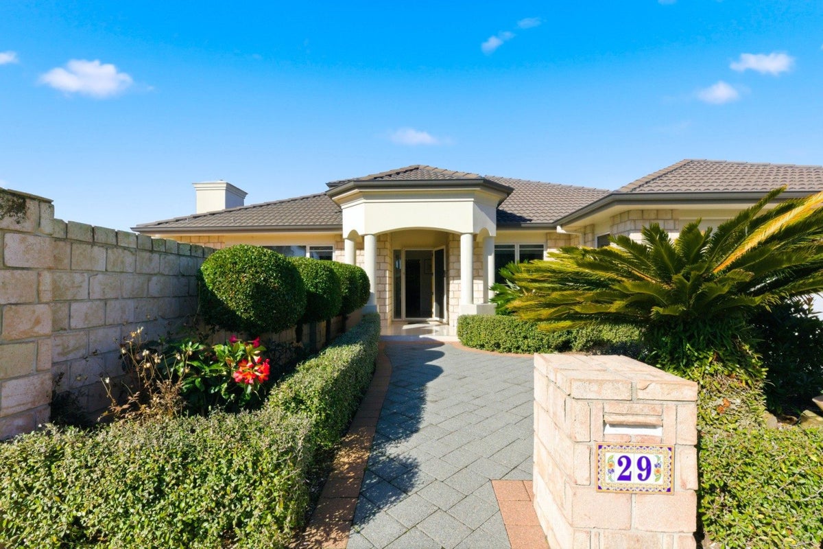 29 St Heliers Place, Papamoa Beach, Papamoa - Carousel 2