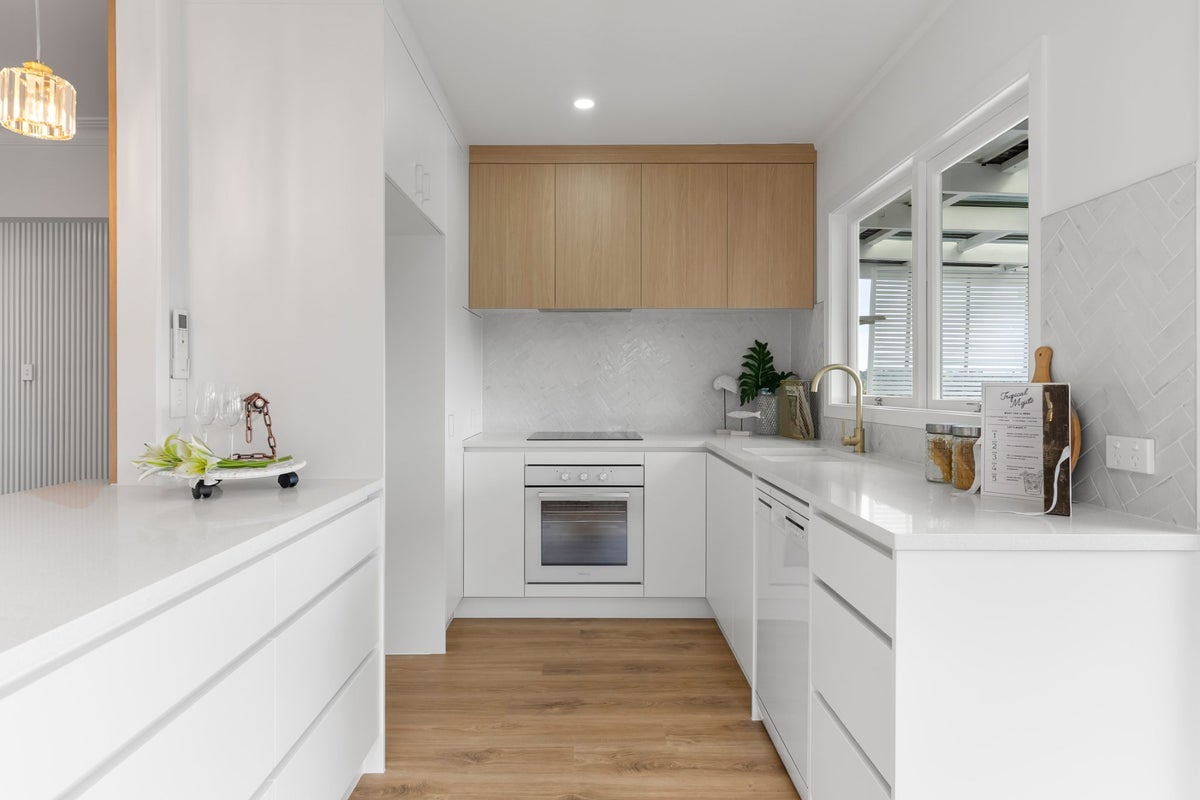1/56 Elliott Avenue, Bayview, Auckland - Carousel 2