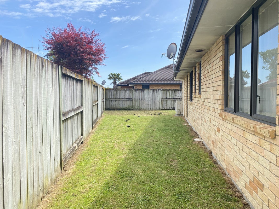 35 Parkside Drive, Huntington, Hamilton - Carousel 12