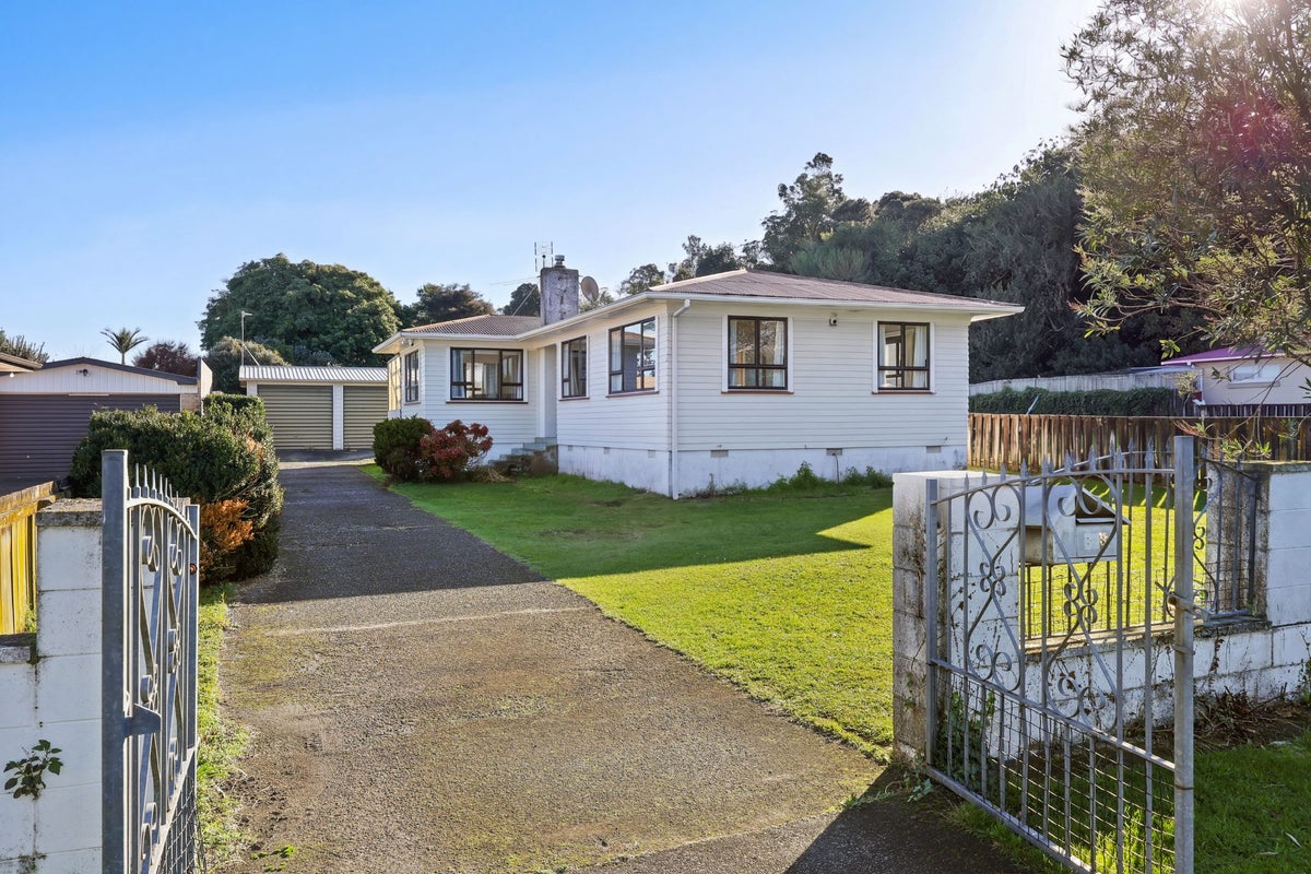 383 Great South Road, Opaheke, Papakura - Carousel 19