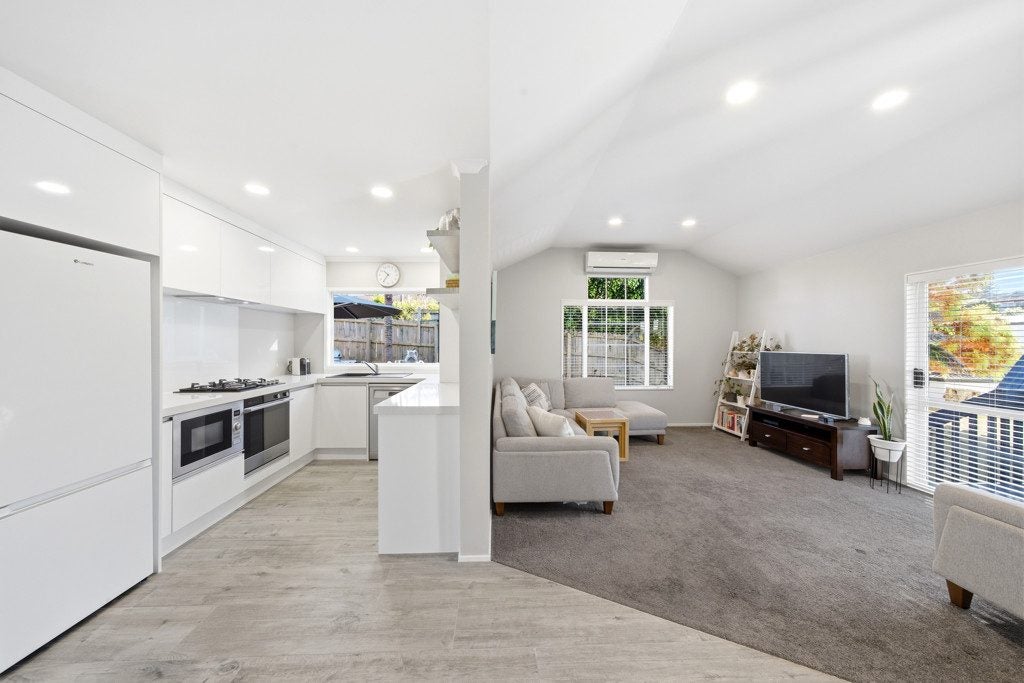53C Howe Street, Howick, Auckland - Carousel 2
