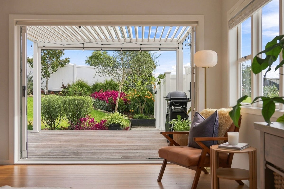 1/77 Birkdale Road, Birkdale, Auckland - Carousel 2