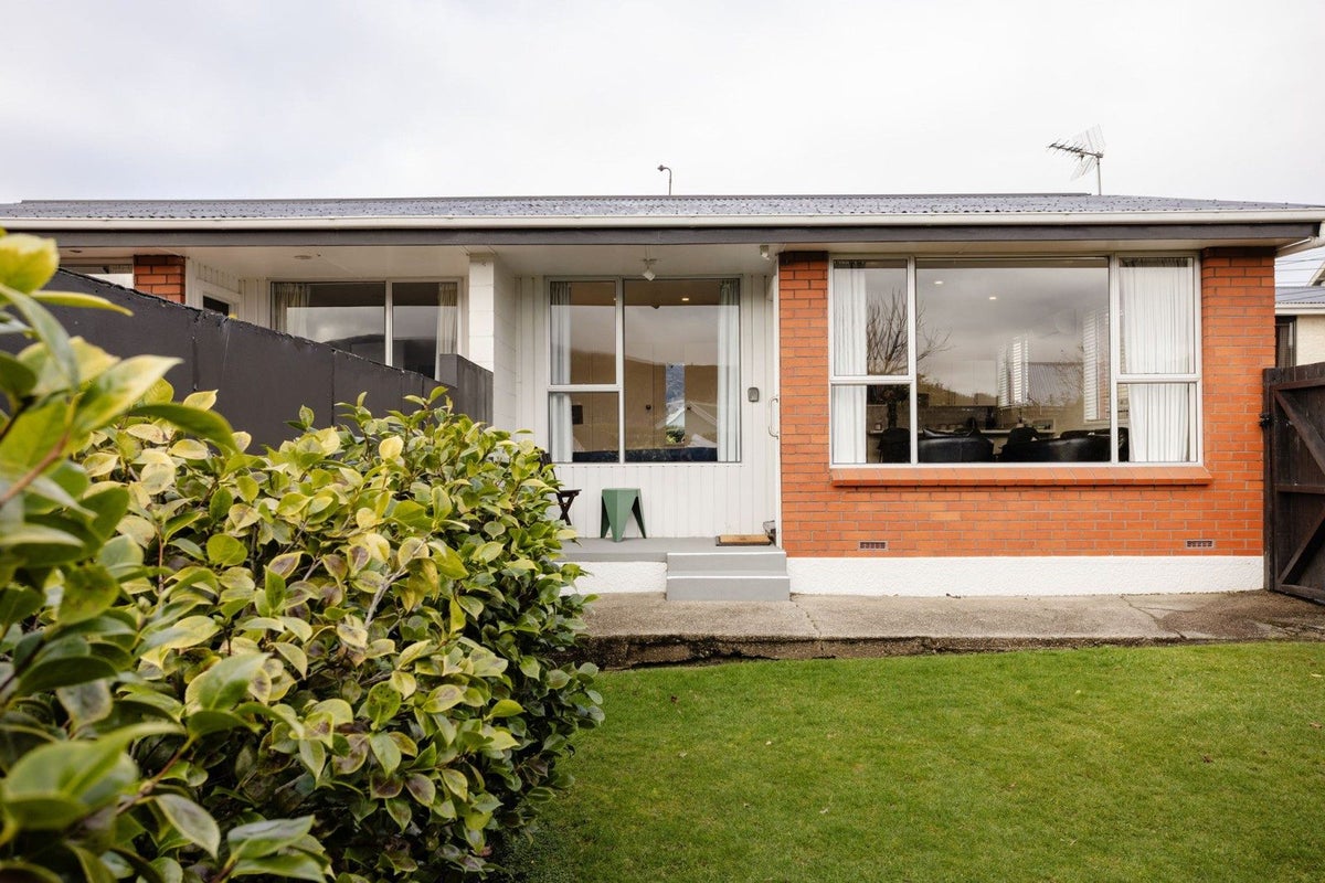 6A Hereford Street, Roslyn, Dunedin - Carousel 1