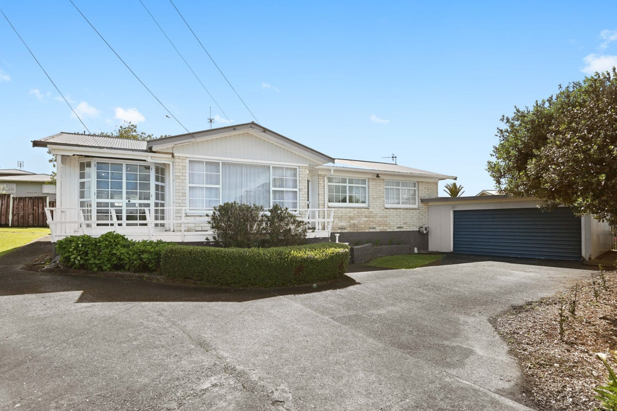237 Ohaupo Road, Glenview, Hamilton - Carousel 1
