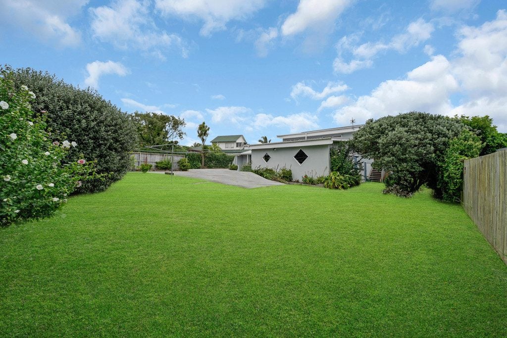 138 New Windsor Road, New Windsor, Auckland - Carousel 2
