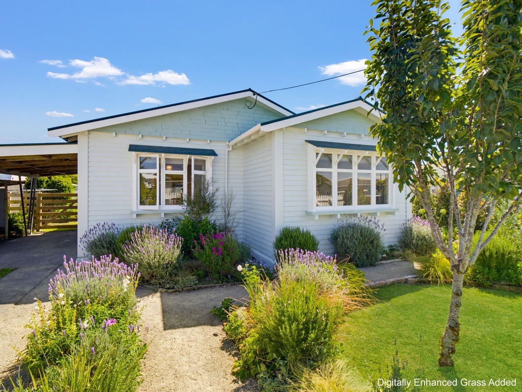 31 Toro Street, Durie Hill, Whanganui - Carousel 1