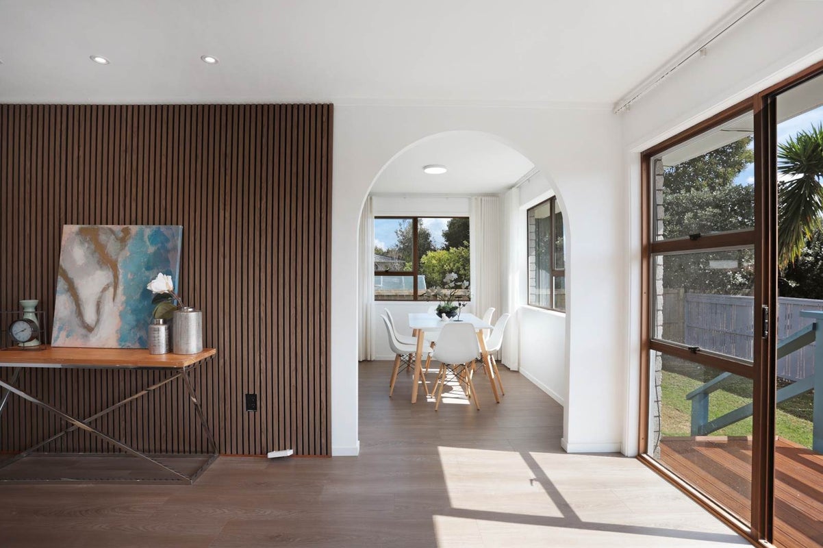 2/45 Blacklock Avenue, Henderson, Auckland - Carousel 2