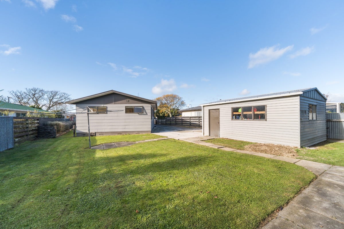 44 Maxwells Line, Awapuni, Palmerston North - Carousel 2
