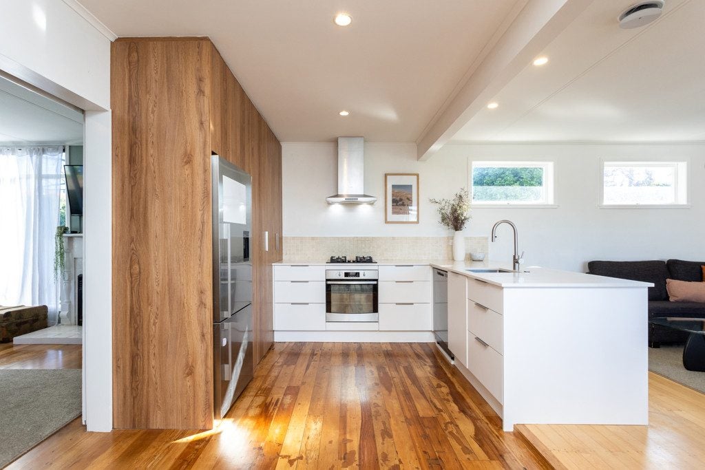 86 Wharf Road, Te Atatu Peninsula, Auckland - Carousel 2