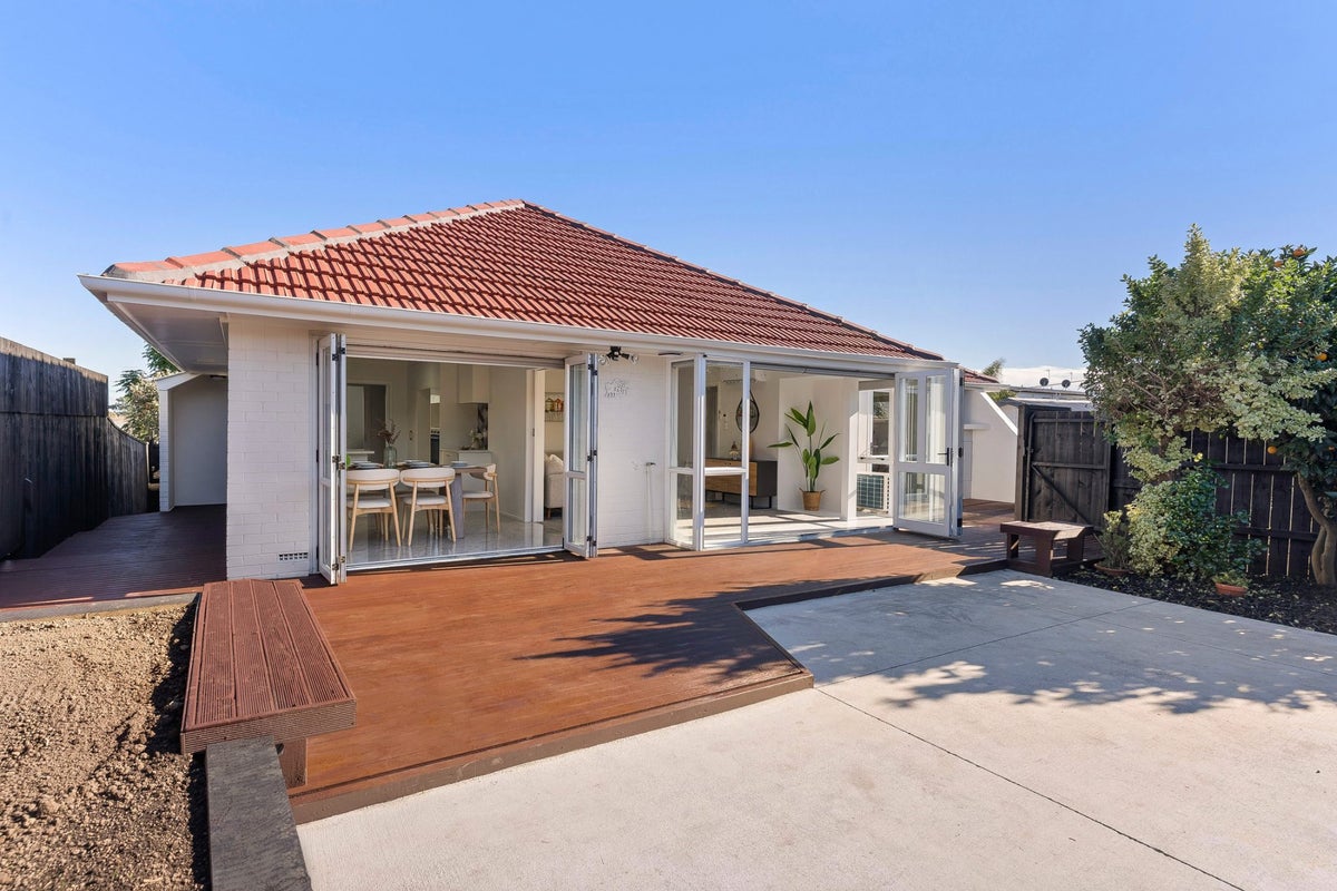 1/5 Duke Street, Papakura, Auckland - Carousel 1