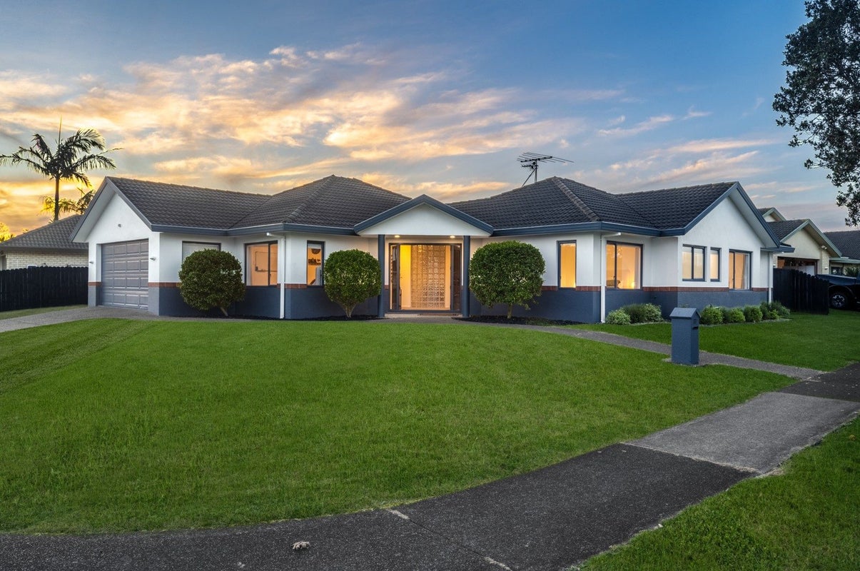 11 Wayne Francis Drive, East Tamaki, Auckland - Carousel 1