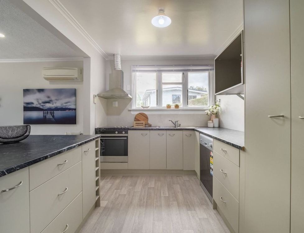 489 Kaikorai Valley Road, Bradford, Dunedin - Carousel 1