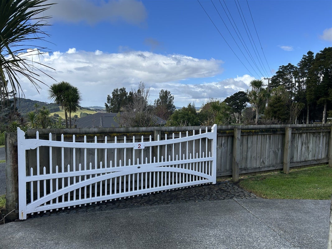 2 Estaugh Close, Kamo - Carousel 25